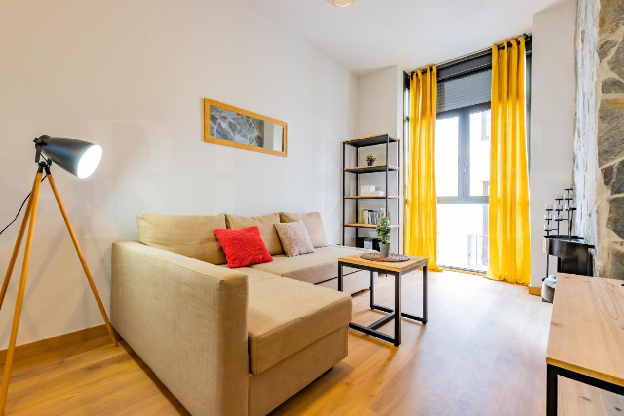 Cozy Flat With Common Pool & Parking - Center By Rems Lejlighed Málaga Eksteriør billede