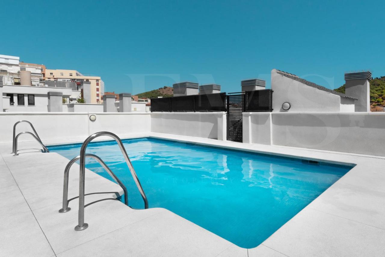 Cozy Flat With Common Pool & Parking - Center By Rems Lejlighed Málaga Eksteriør billede