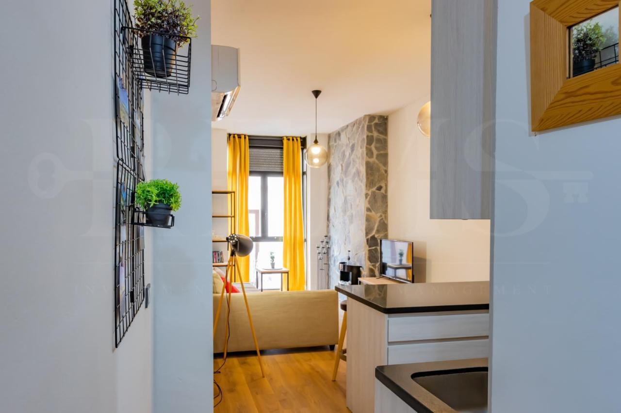 Cozy Flat With Common Pool & Parking - Center By Rems Lejlighed Málaga Eksteriør billede
