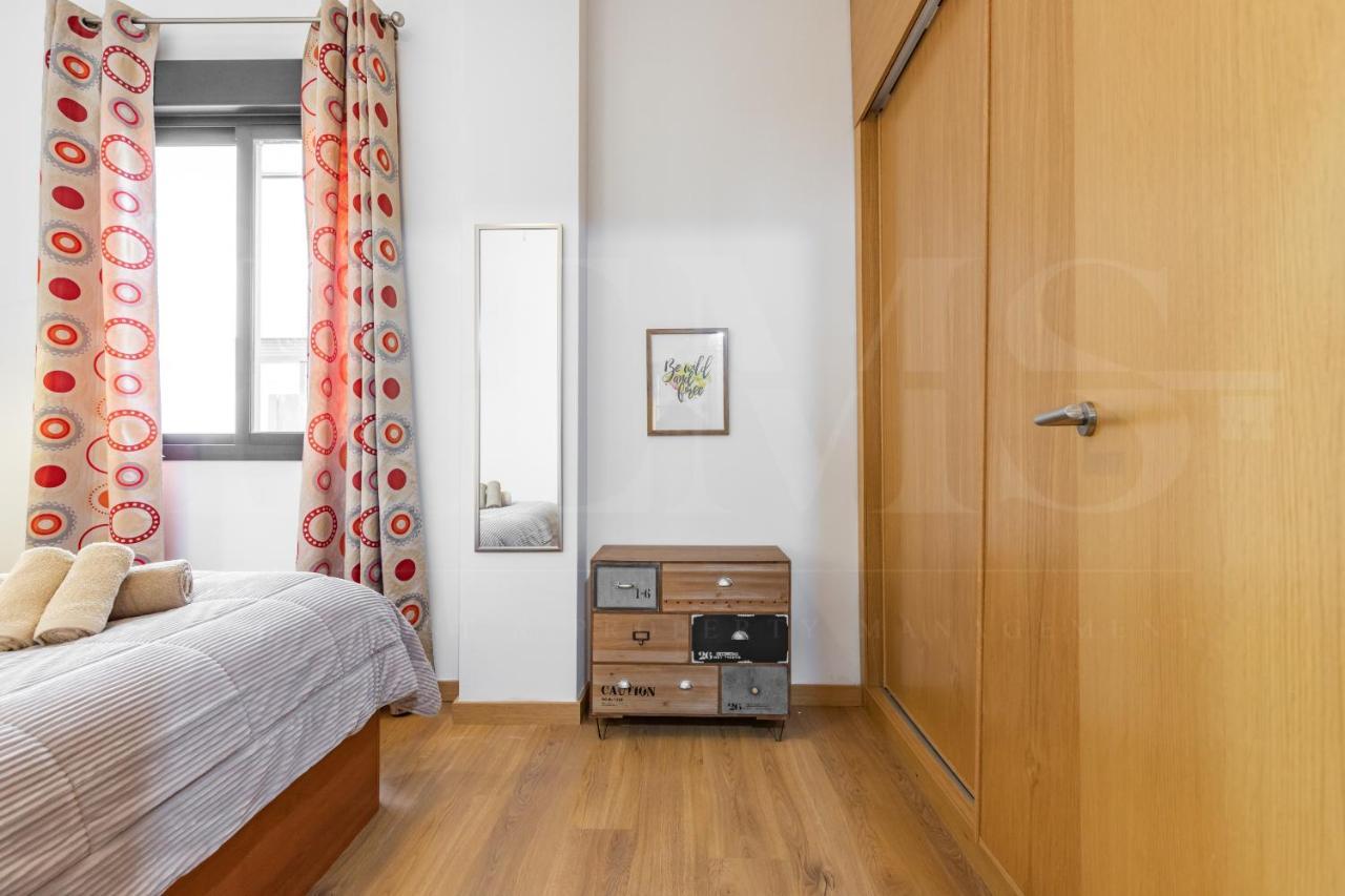 Cozy Flat With Common Pool & Parking - Center By Rems Lejlighed Málaga Eksteriør billede