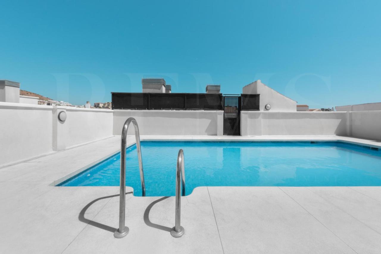 Cozy Flat With Common Pool & Parking - Center By Rems Lejlighed Málaga Eksteriør billede